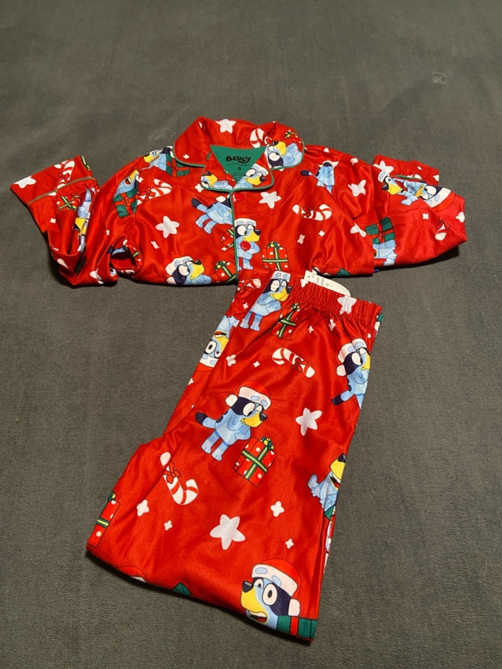 Kids Holiday Bluey Pajama Set in Red - Cozy Festive r Sleepwear